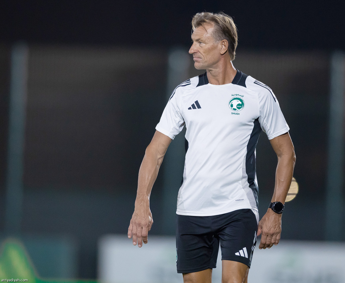 الشهراني يدخل المعسكر