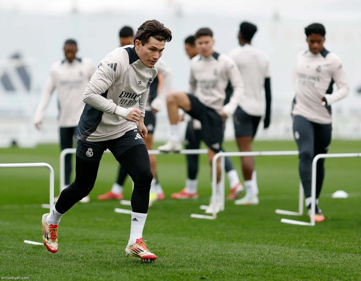 الريال.. ضغط واستحواذ