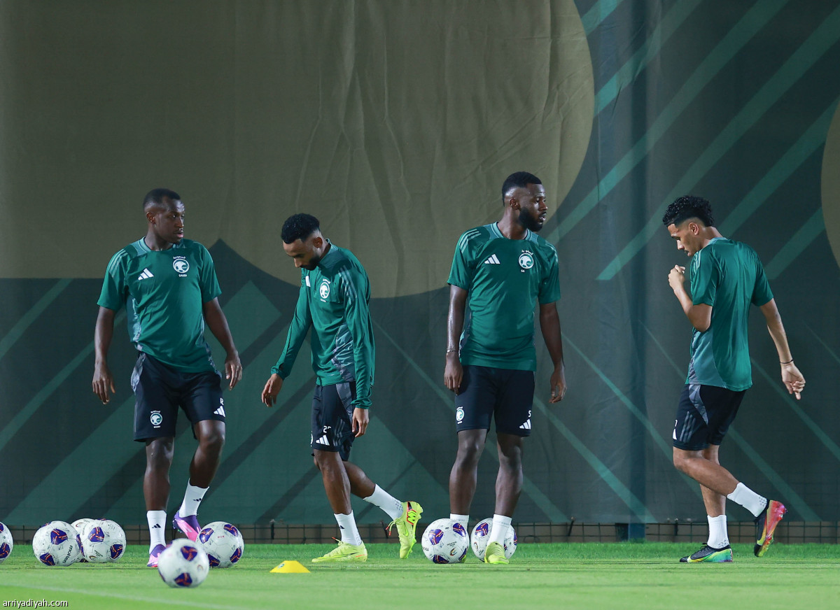 الأخضر يختبر