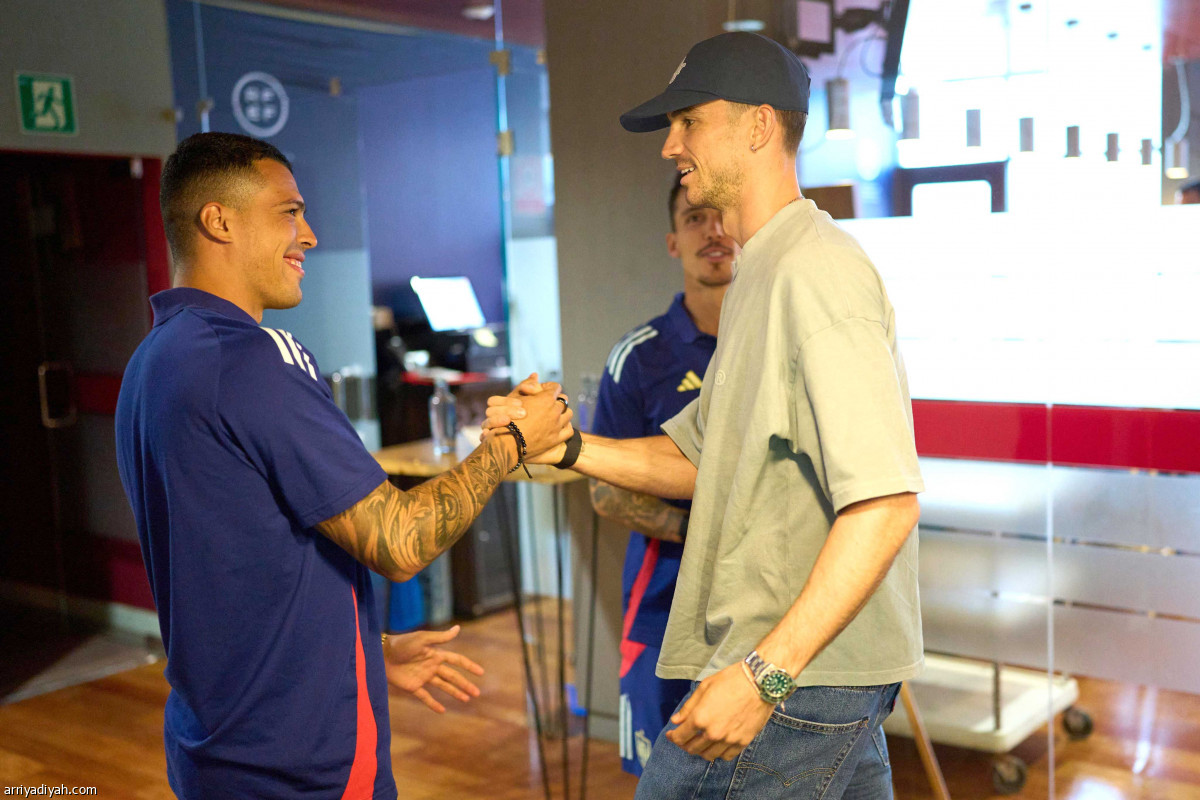 رويز في المعسكر