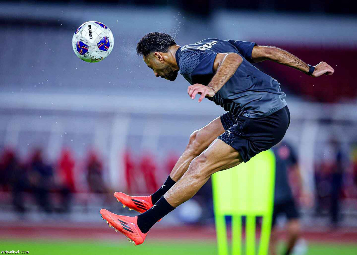 «الأحمر» متحفز