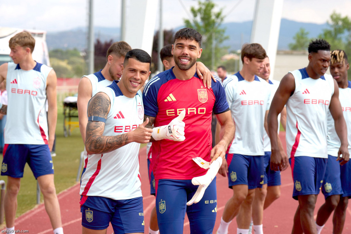 رويز في المعسكر