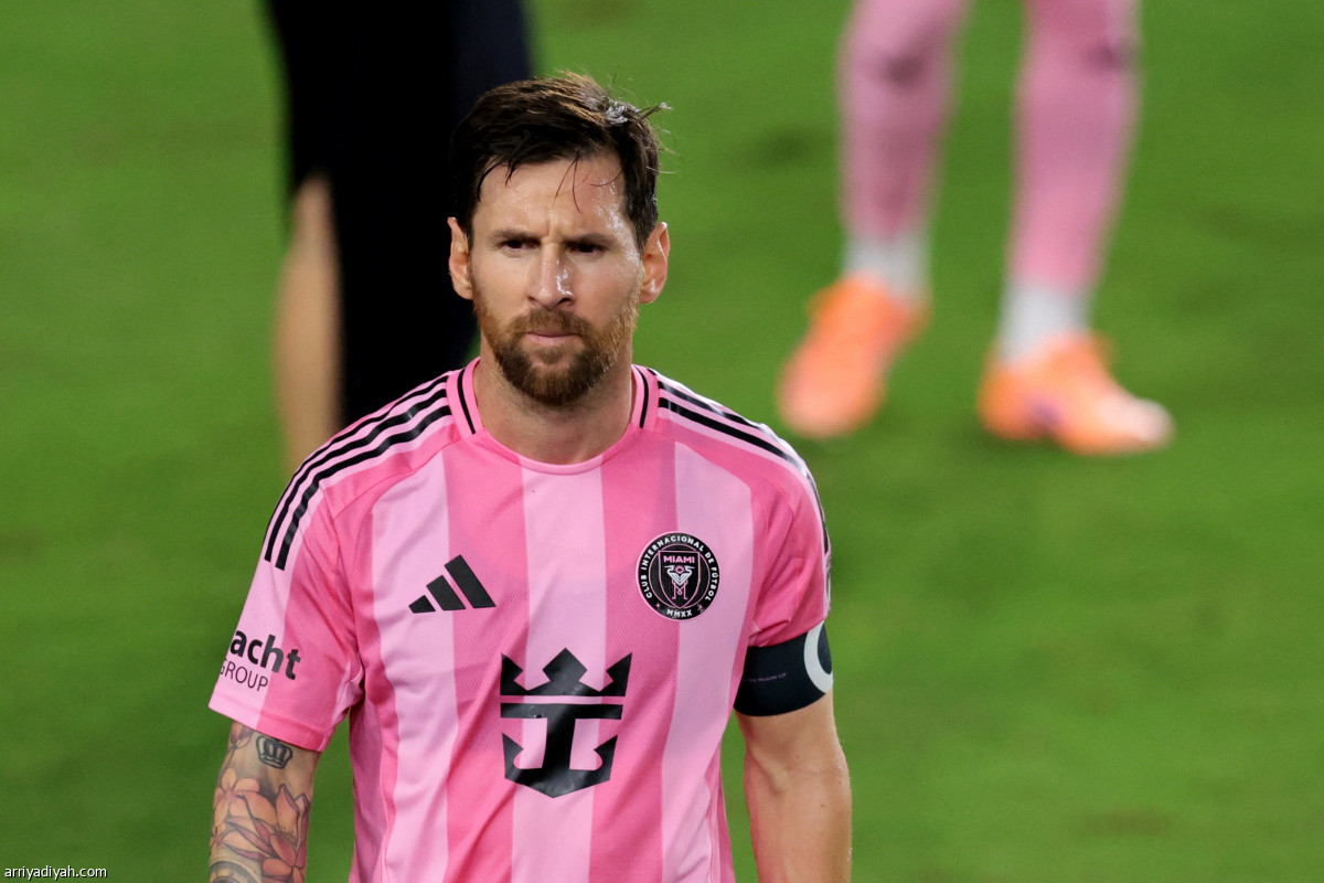 ميسي.. تلويحة وداع