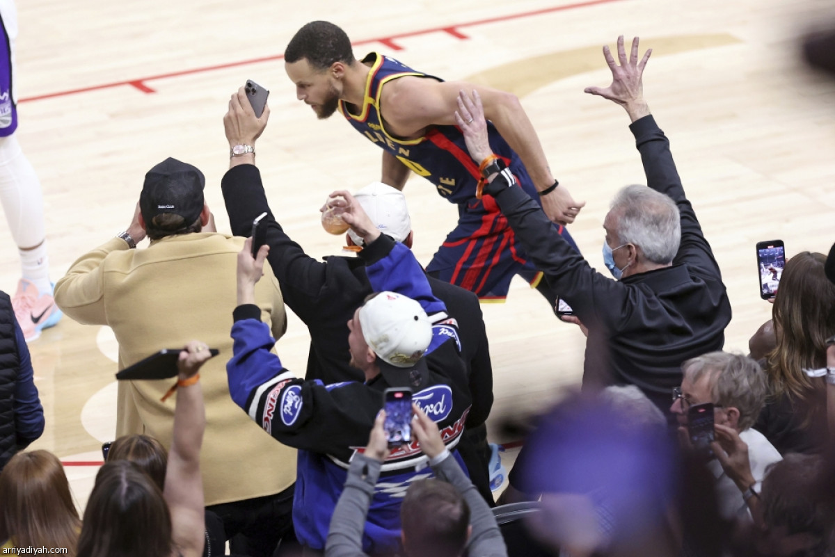 كري.. تاريخي