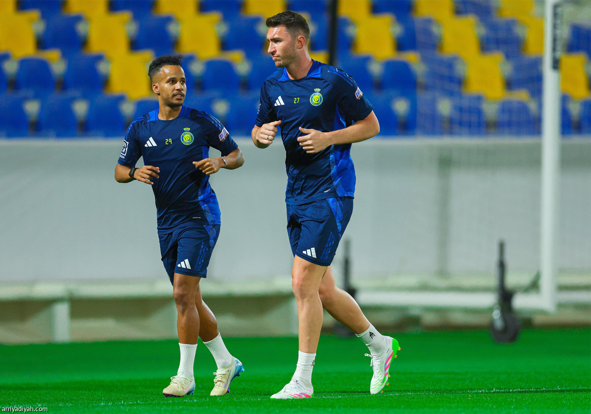 «الأصفر» عاد